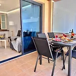 Theresa Gigantes Lägenhet *