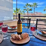 Theresa Gigantes Lägenhet *