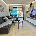 Theresa Gigantes Lägenhet *