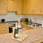 Theresa Gigantes Lägenhet